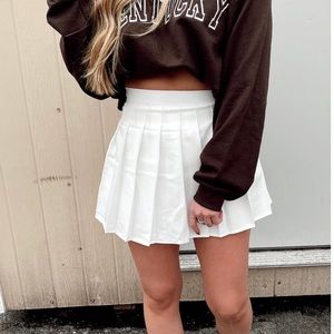 White pleated skirt NWT
